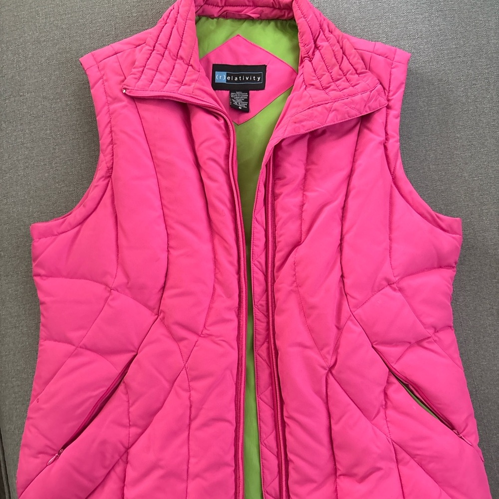 Relativity Women's Vibrant Pink Quilted Vest